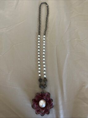 Women Jewelry Floral Pendant Necklace with Pink Flower and Pearl Accent